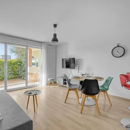 Pompon Sur La Garonne - Appt Avec Balcon Pour 2 Apartment *